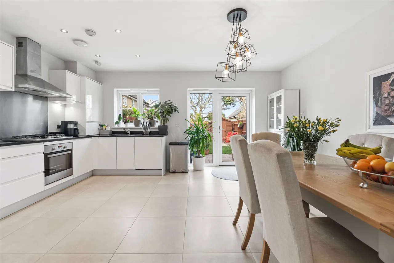 Blacksmith Close, Sunbury, TW16 6BF, photo 4