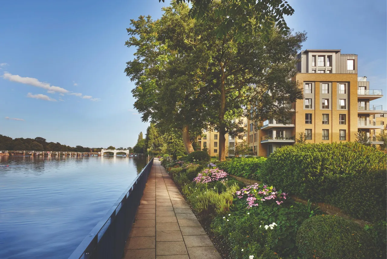 3 bed flat for sale — Broom Road, Teddington, TW11