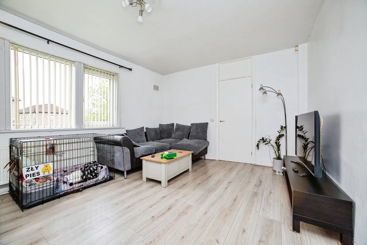 Hinds Crescent, Pontefract, WF9, photo 3