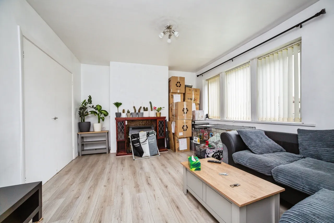 Hinds Crescent, Pontefract, WF9, photo 5