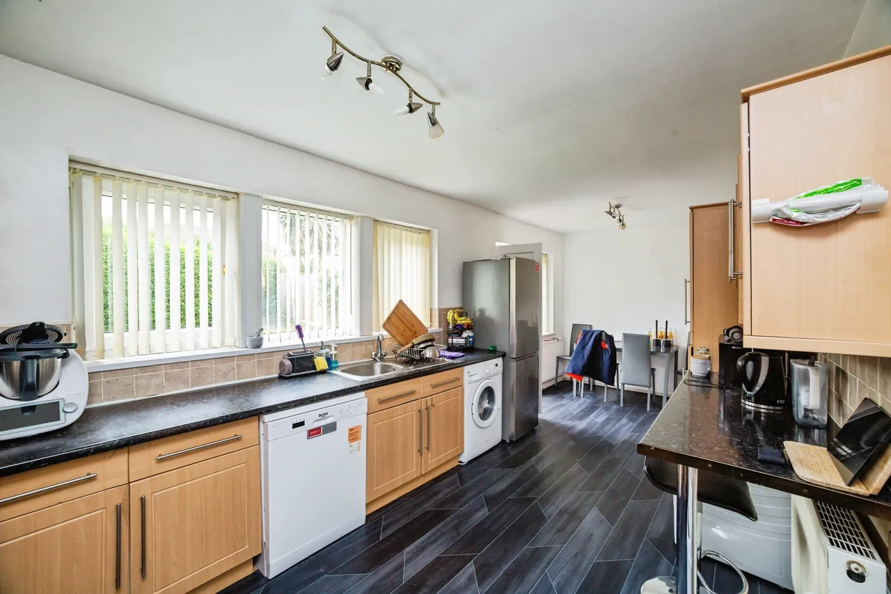 Hinds Crescent, Pontefract, WF9, photo 6