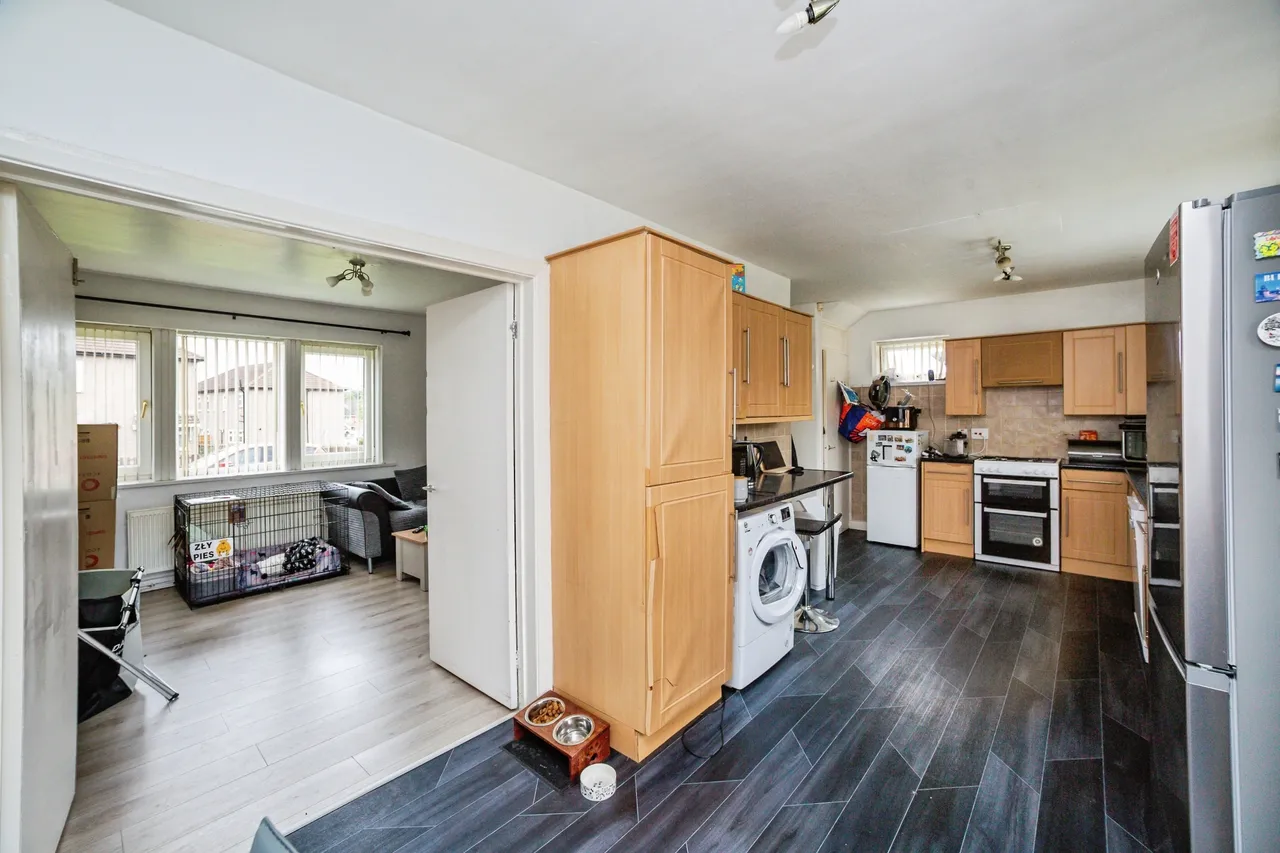 Hinds Crescent, Pontefract, WF9, photo 2