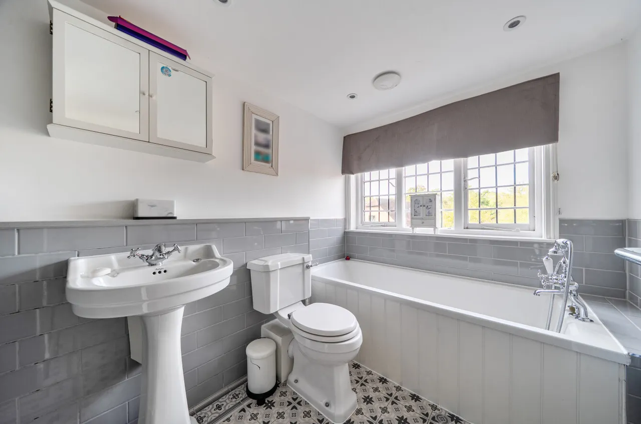 Goudhurst Road, Cranbrook, TN17, photo 11