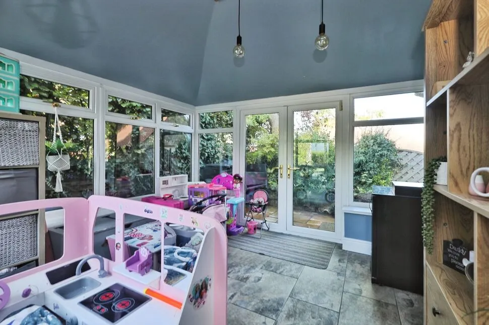 Beeches Road, Wales, South Yorkshire, S26, photo 12
