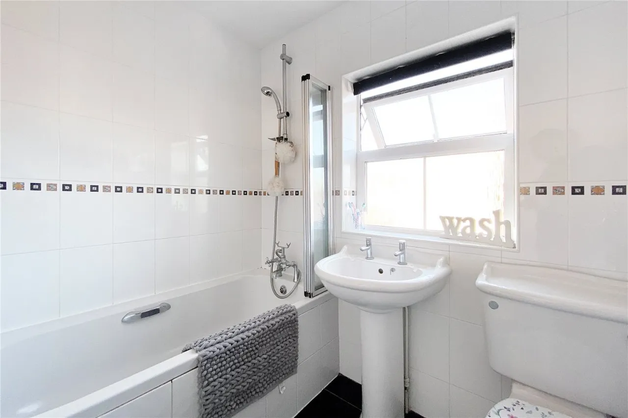 Angmering, BN16, photo 15