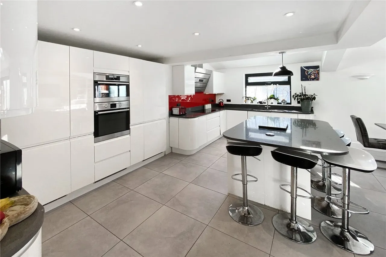 Angmering, BN16, photo 22