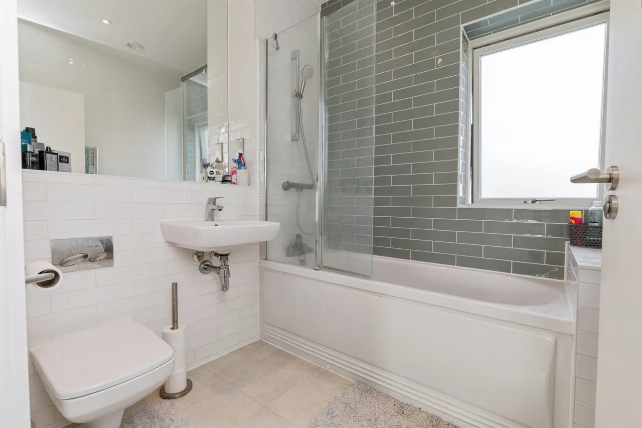 Laurel Way, Southmead, BS10, photo 15