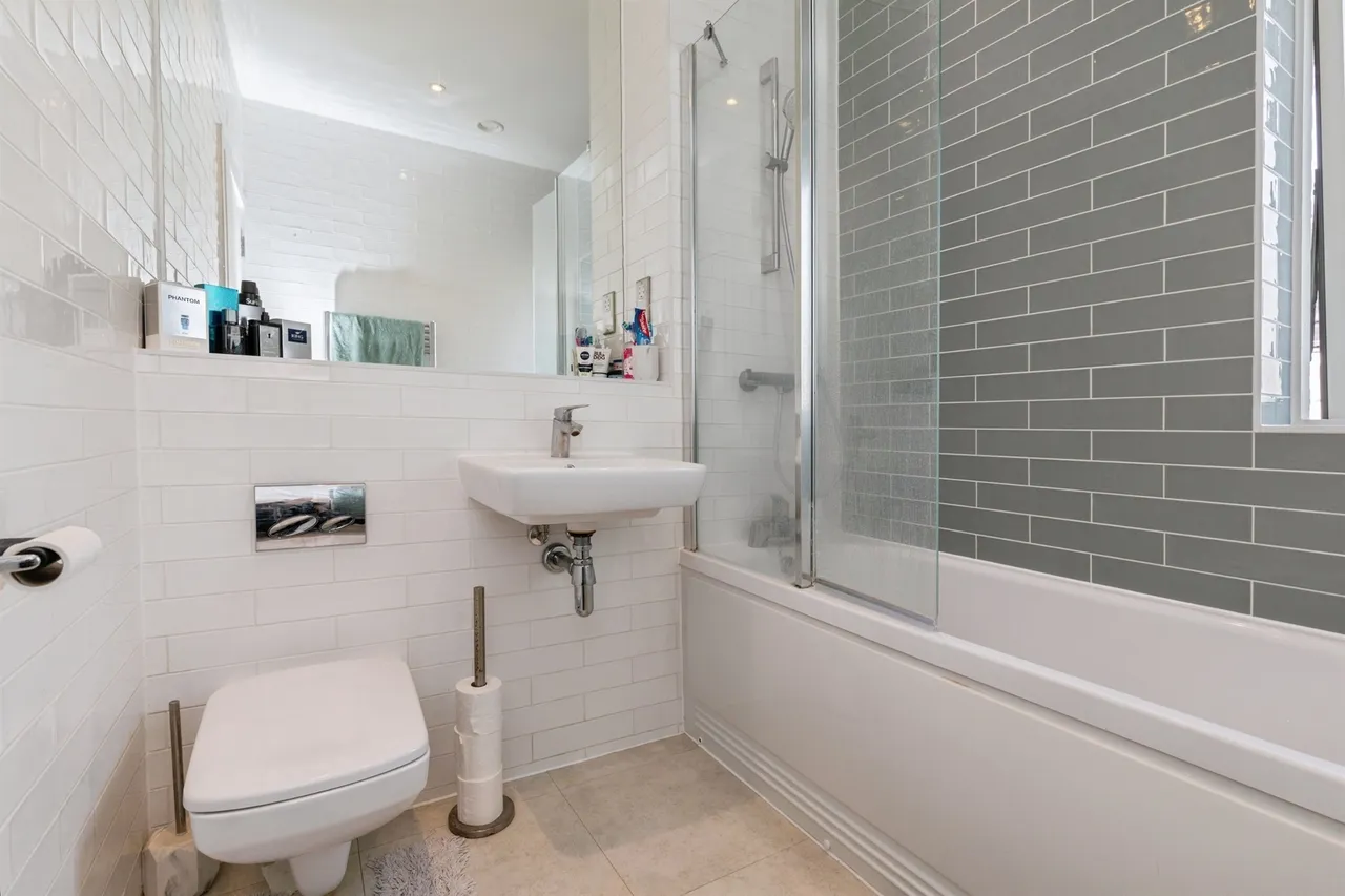 Laurel Way, Southmead, BS10, photo 16
