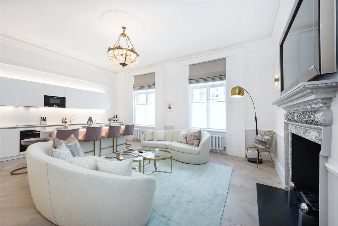 2 bed flat to rent, Nevern Place, Earls Court, SW5