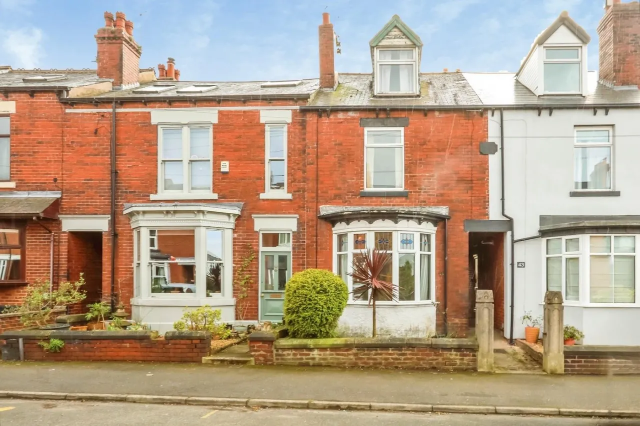 3 bed house for sale — Chatfield Road, Sheffield