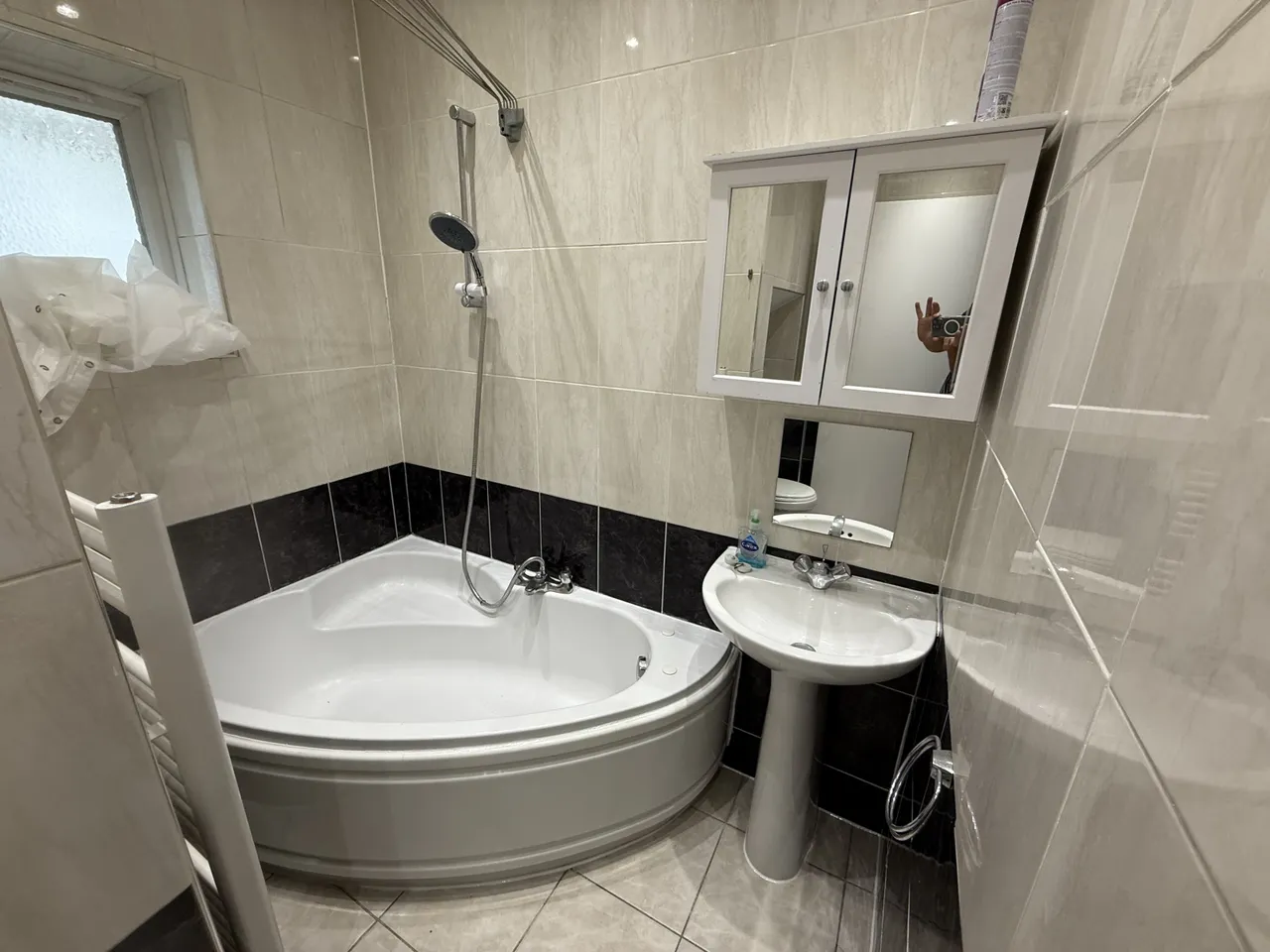 2 bed flat to rent The Vale, Childs Hill, London NW11, photo 8