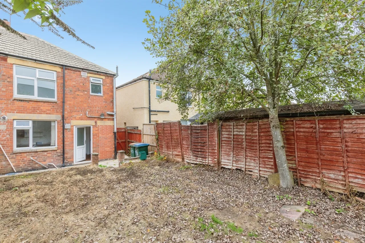 Lawrence Saunders Road, Coventry, CV6, photo 16