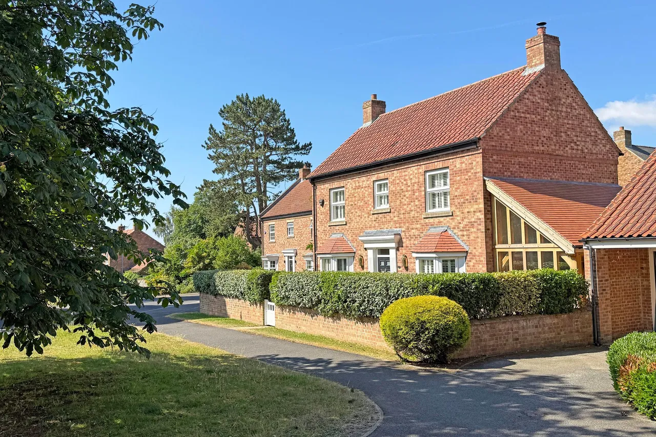 Longland Lane, Whixley, YO26, photo 9