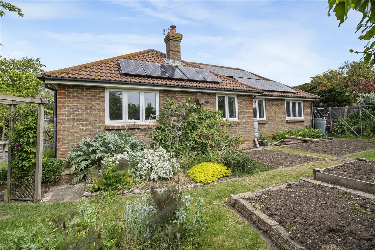 Heathfield Road, Seaford, photo 30