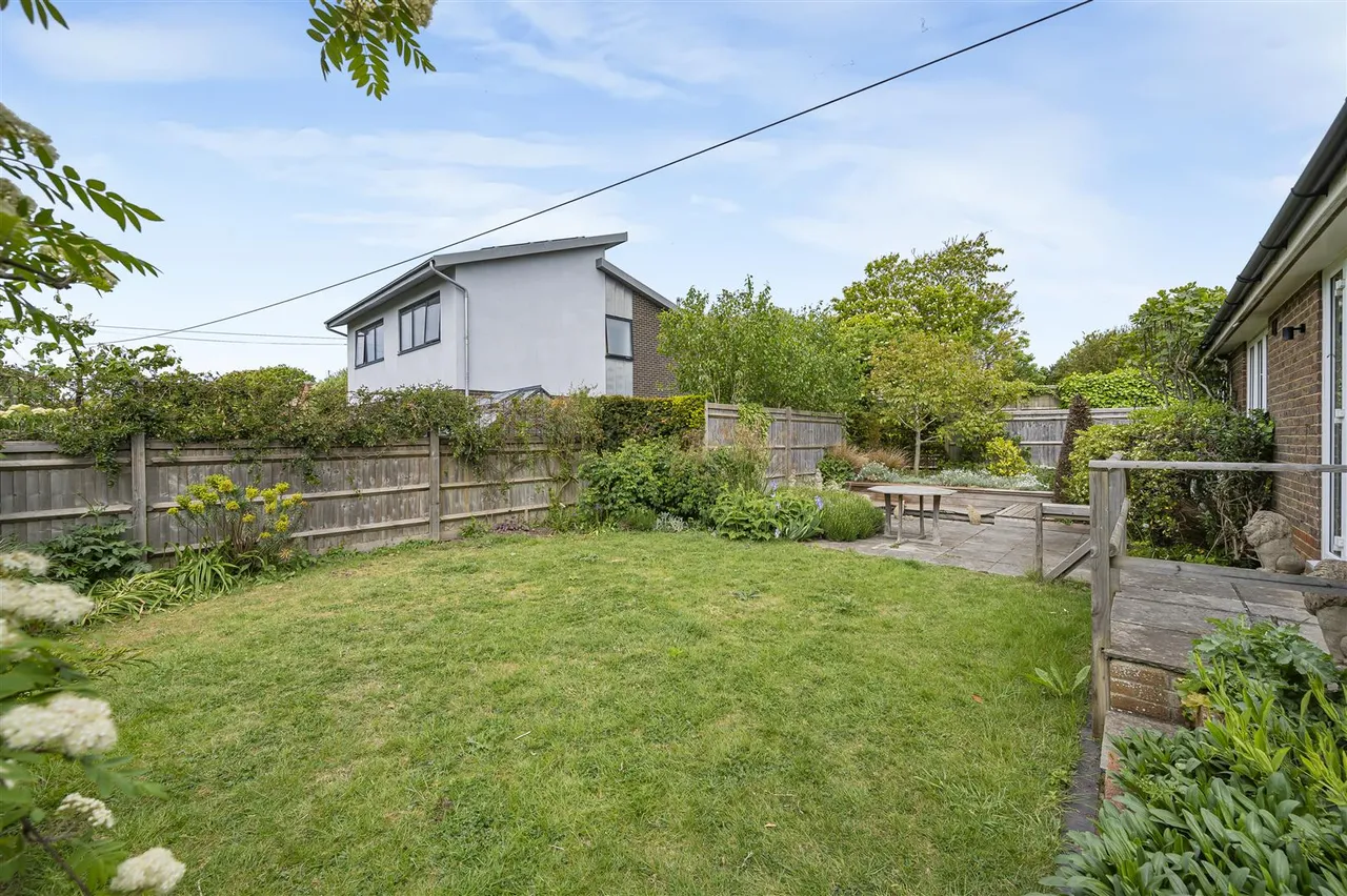 Heathfield Road, Seaford, photo 25