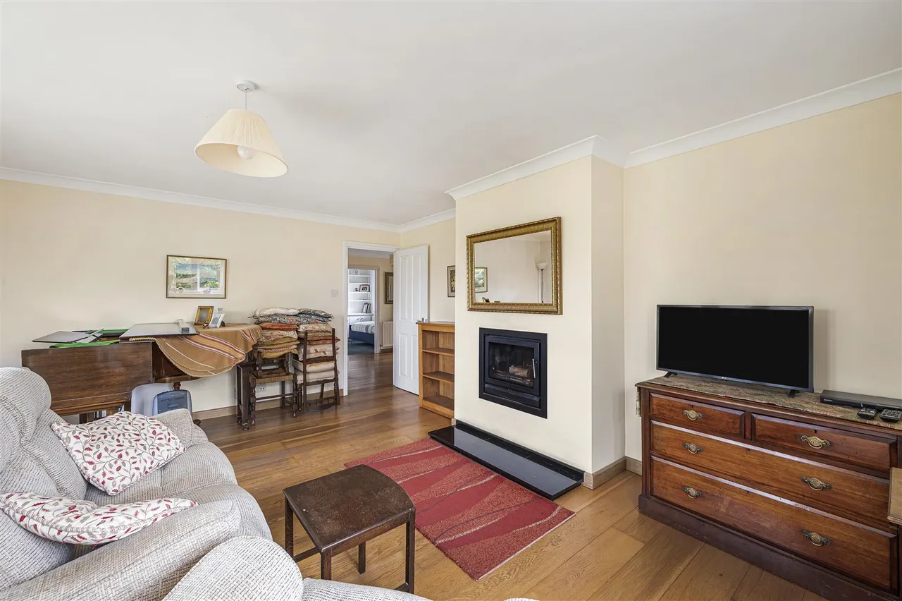 Heathfield Road, Seaford, photo 8