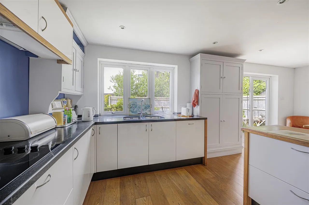 Heathfield Road, Seaford, photo 11