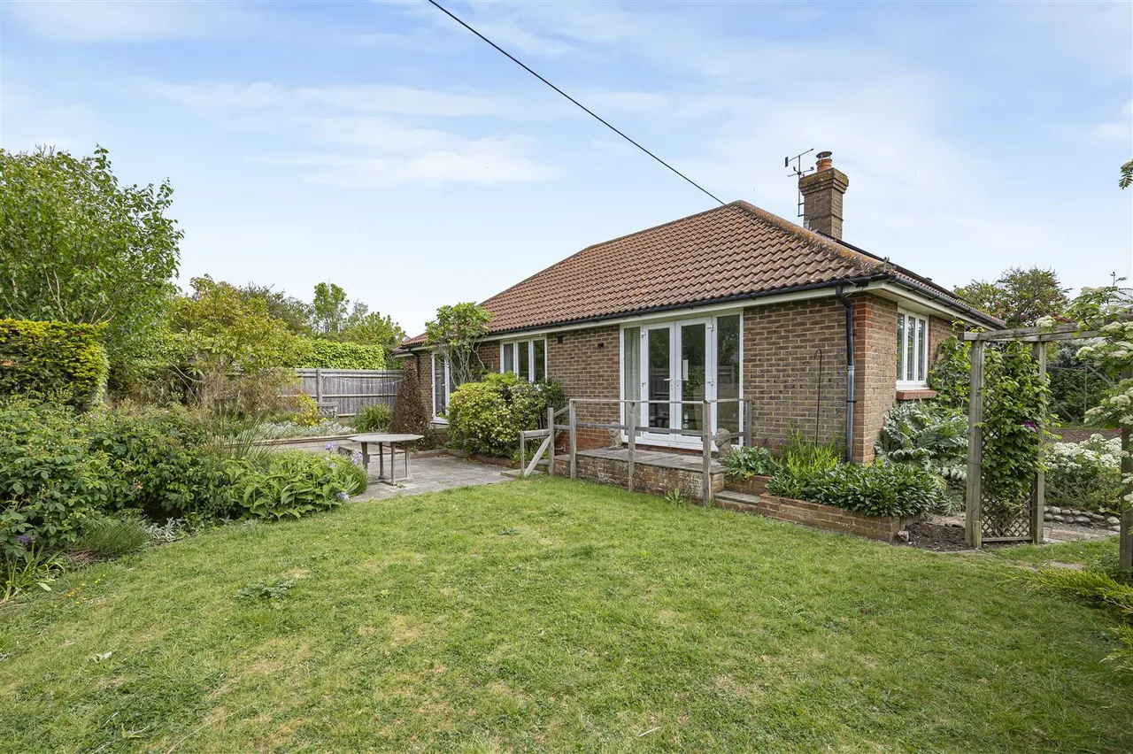 Heathfield Road, Seaford, photo 31