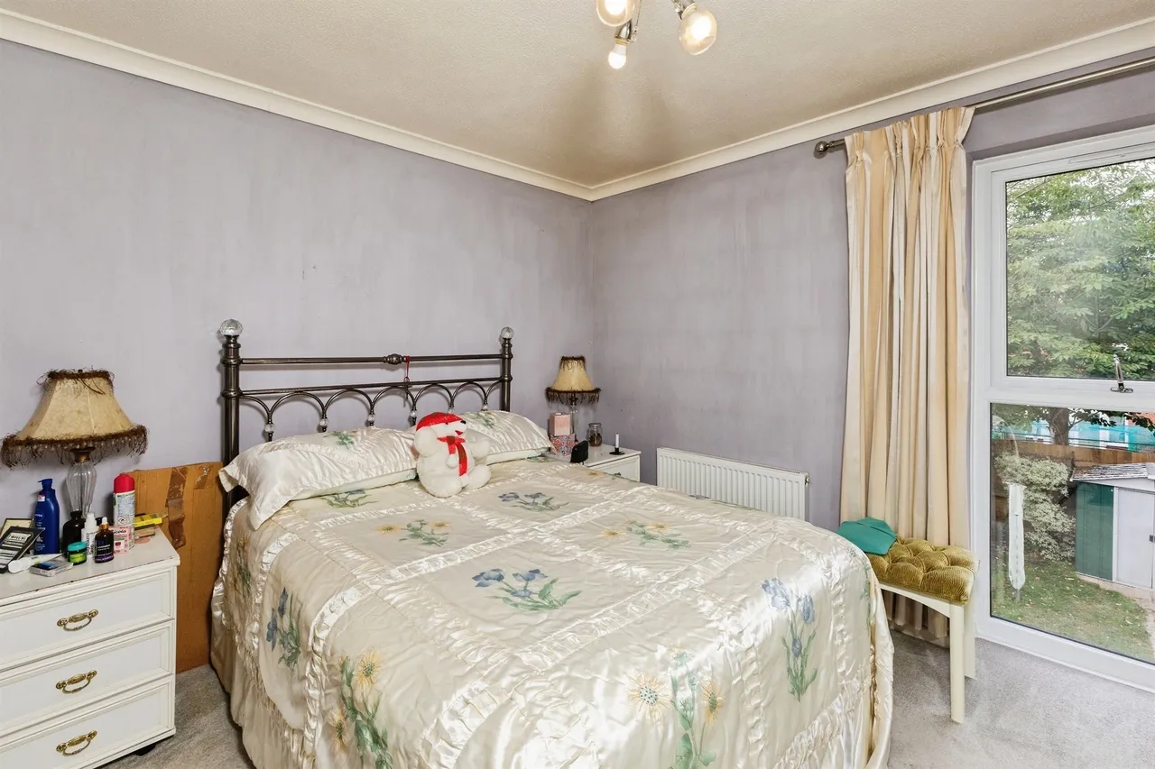 Carshalton Way, Lower Earley, RG6, photo 9