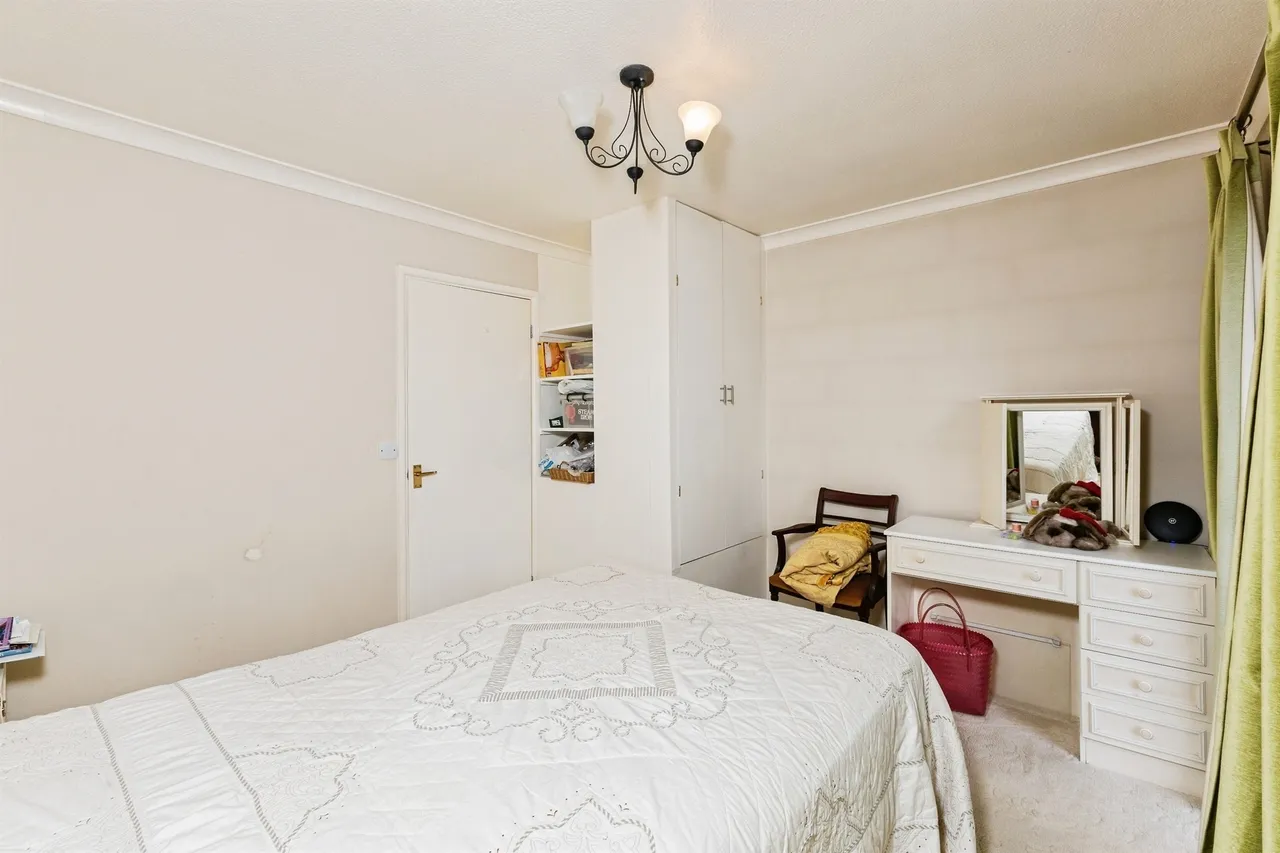 Carshalton Way, Lower Earley, RG6, photo 8