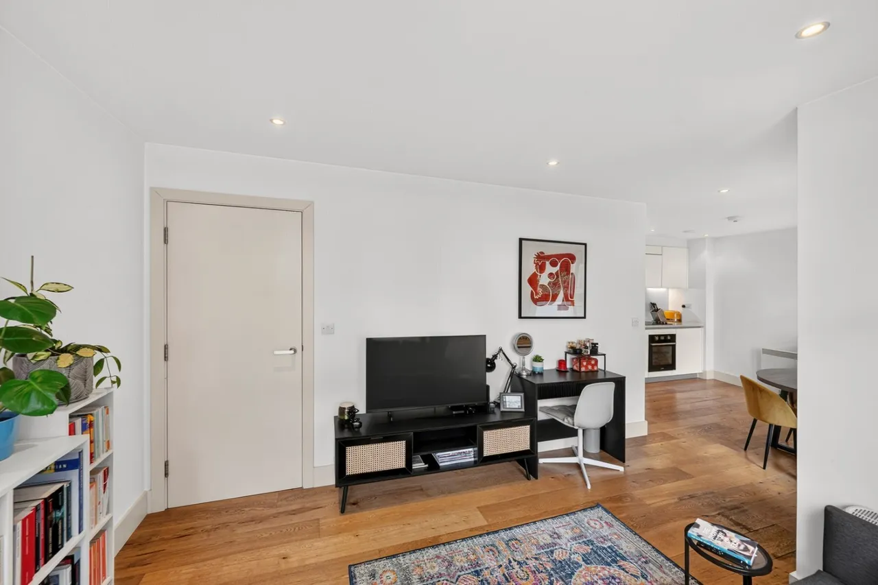 Tiltman Place, London, N7, photo 12