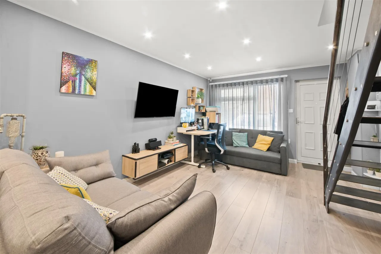 Ramulis Drive, Hayes, photo 6