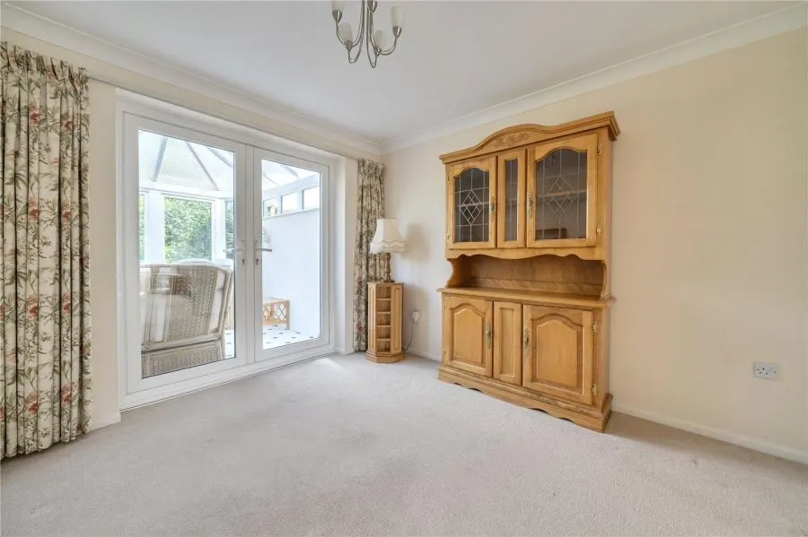 Winkfield Row, Bracknell, RG42, photo 4