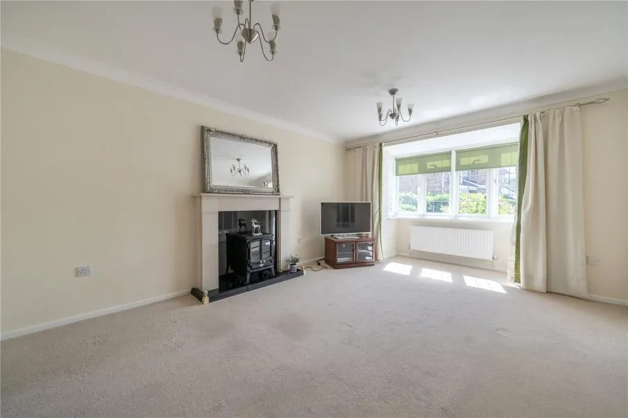 Winkfield Row, Bracknell, RG42, photo 5