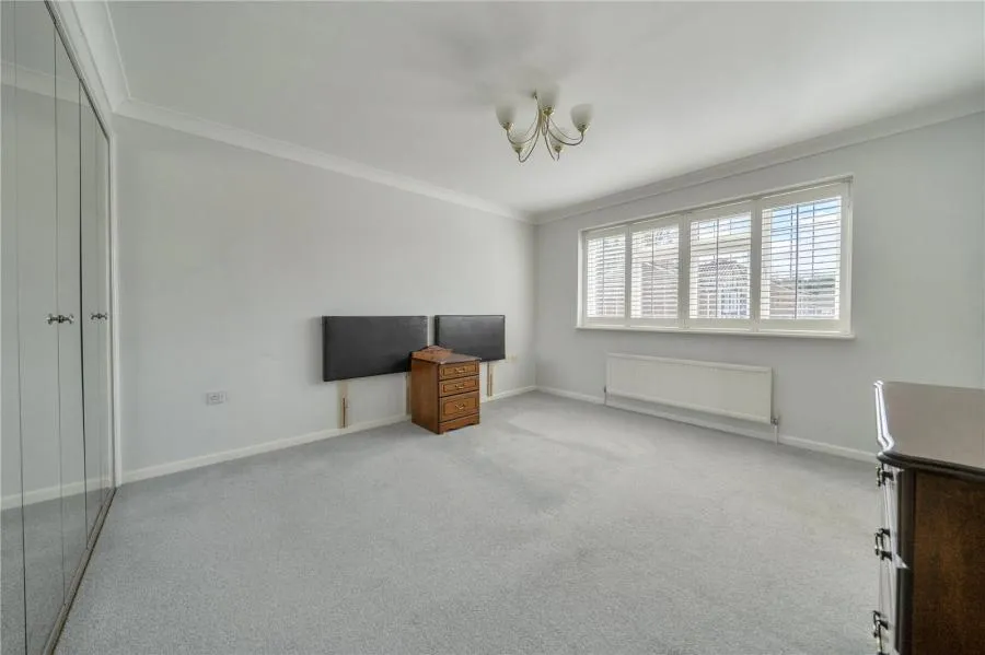 Winkfield Row, Bracknell, RG42, photo 8