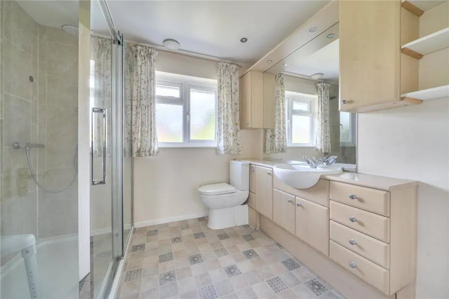 Winkfield Row, Bracknell, RG42, photo 10