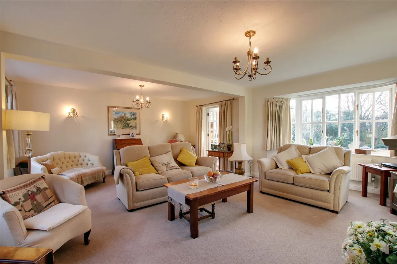 Showell Road, Droitwich, Worcestershire, WR9 8UY, photo 2