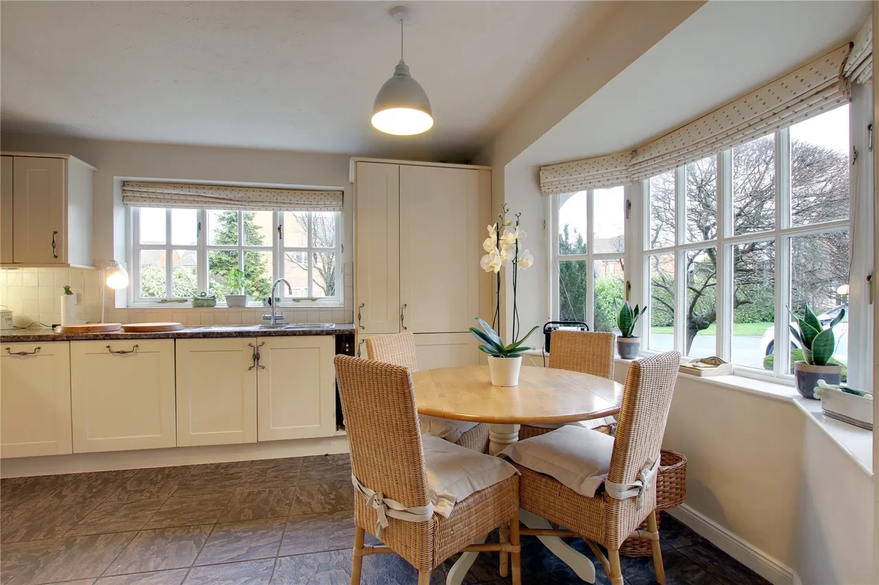 Showell Road, Droitwich, Worcestershire, WR9 8UY, photo 3
