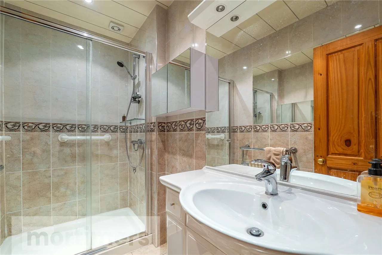 Queen Street, Whalley, BB7, photo 11