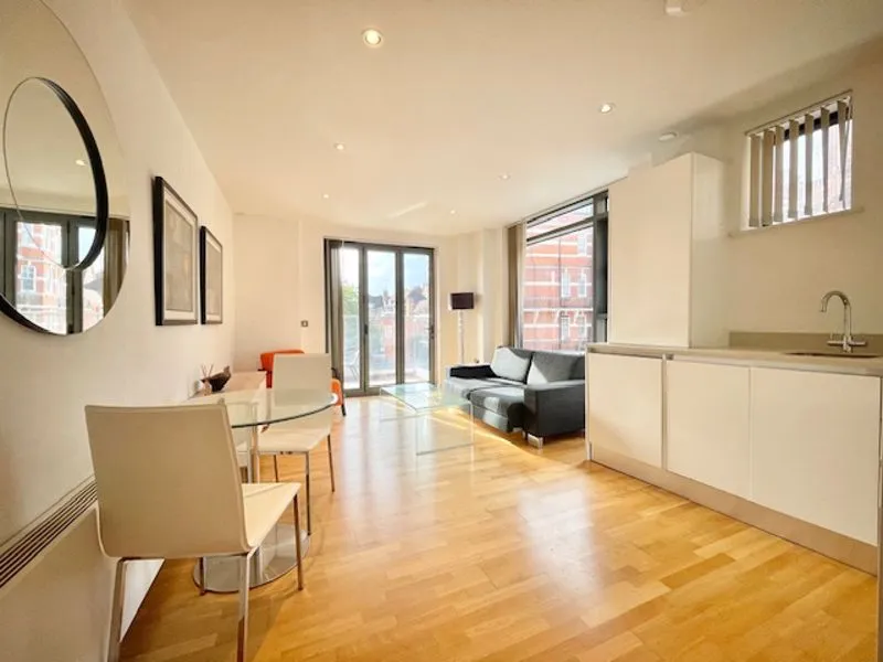 Avonmore Place, London W14 8RW, photo 2