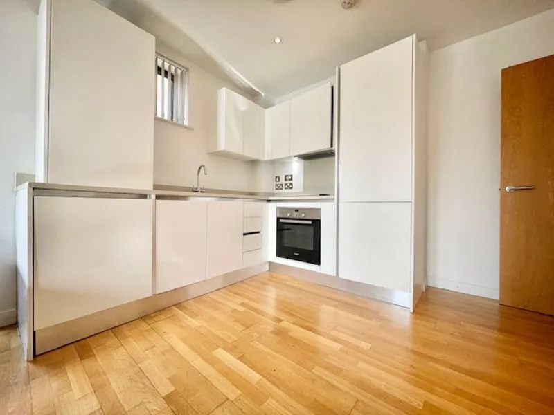 1 bed flat for sale — Avonmore Place, London W14 8RW
