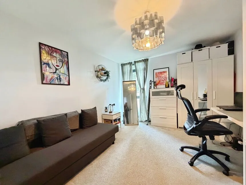 Cassio Road, Watford, Hertfordshire, WD18, photo 9
