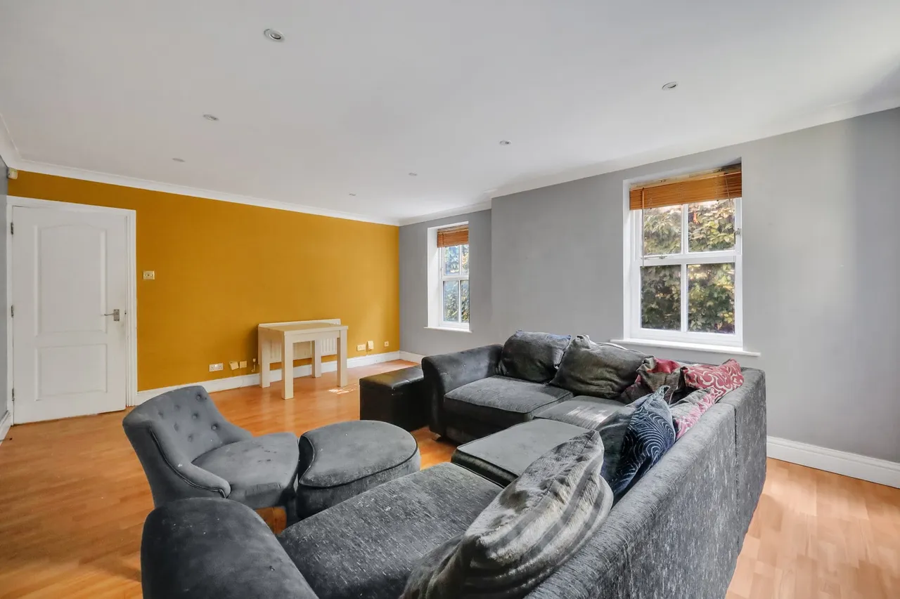 Flat 1 Haydock Lodge, 1 Church Paddock Court, Wallington, SM6 7AE, photo 3