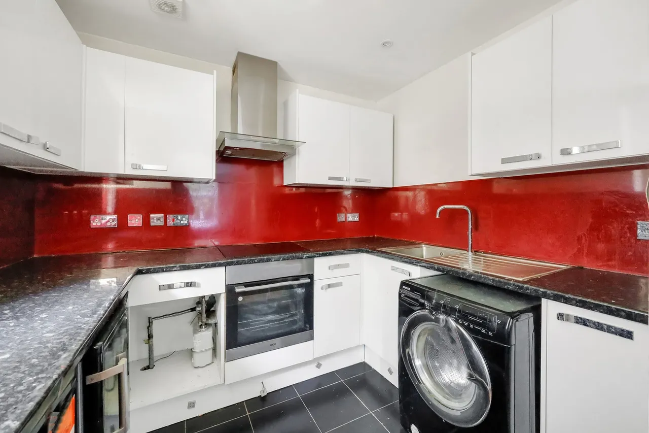 Flat 1 Haydock Lodge, 1 Church Paddock Court, Wallington, SM6 7AE, photo 7