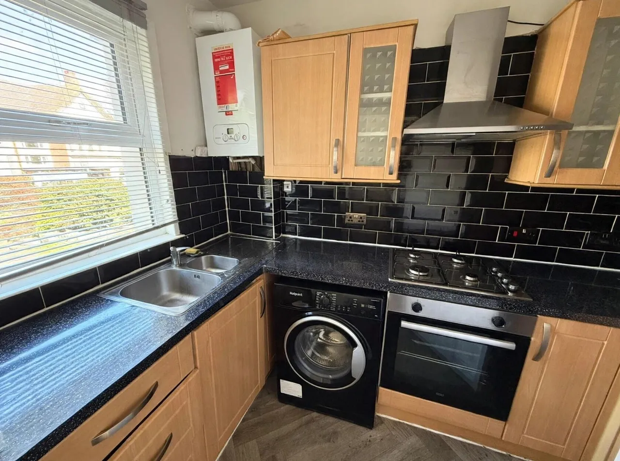 Aldborough Road South, Ilford, IG3, photo 2