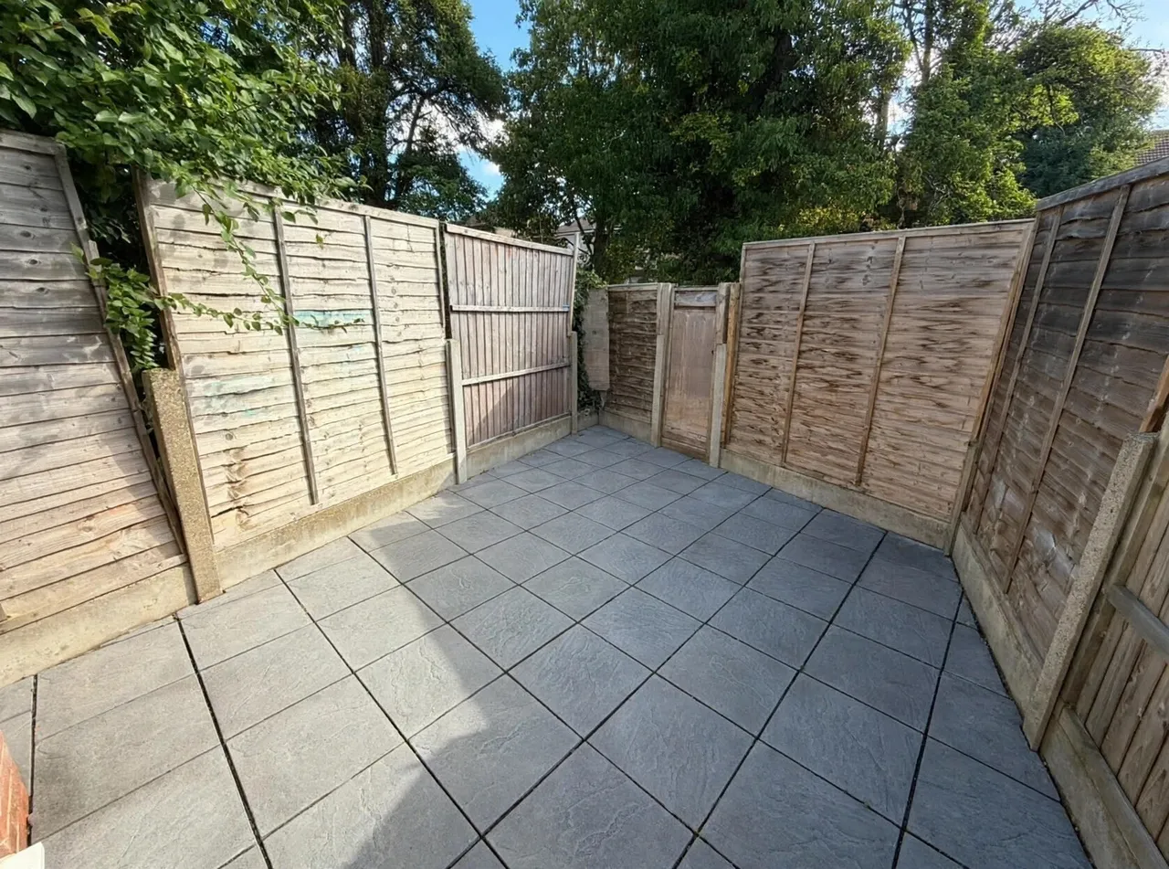 Aldborough Road South, Ilford, IG3, photo 8
