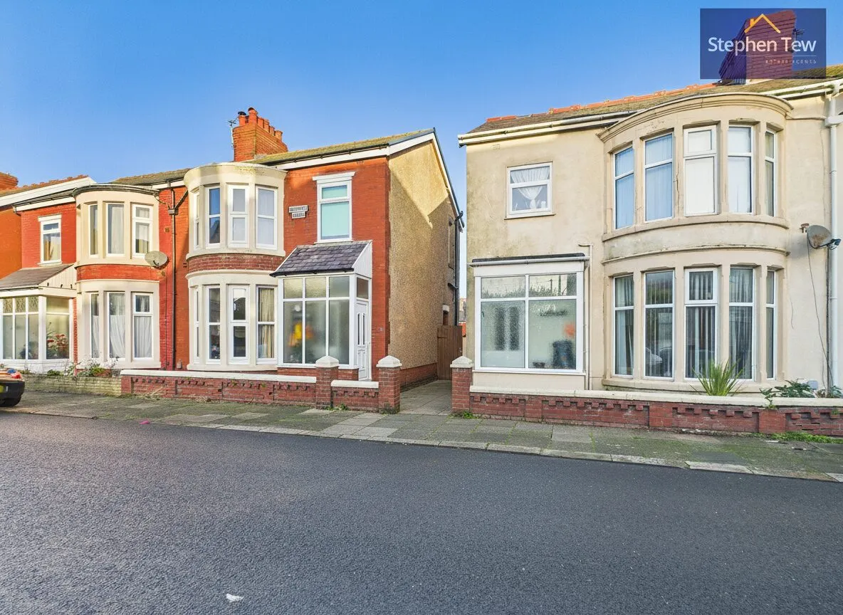 1 bed flat for sale, Northfield Avenue, Blackpool, FY1