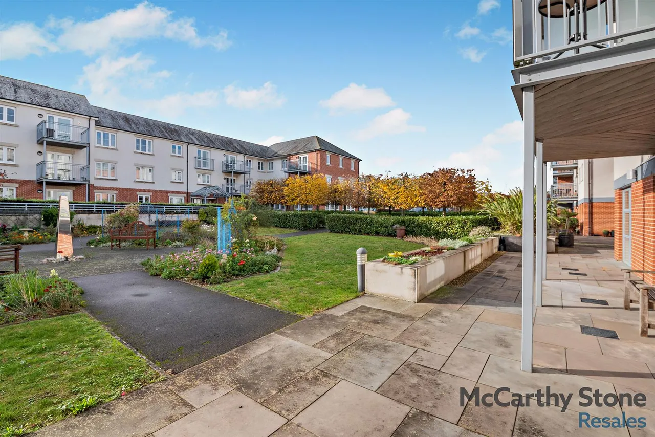 New Road, Basingstoke, RG21, photo 19