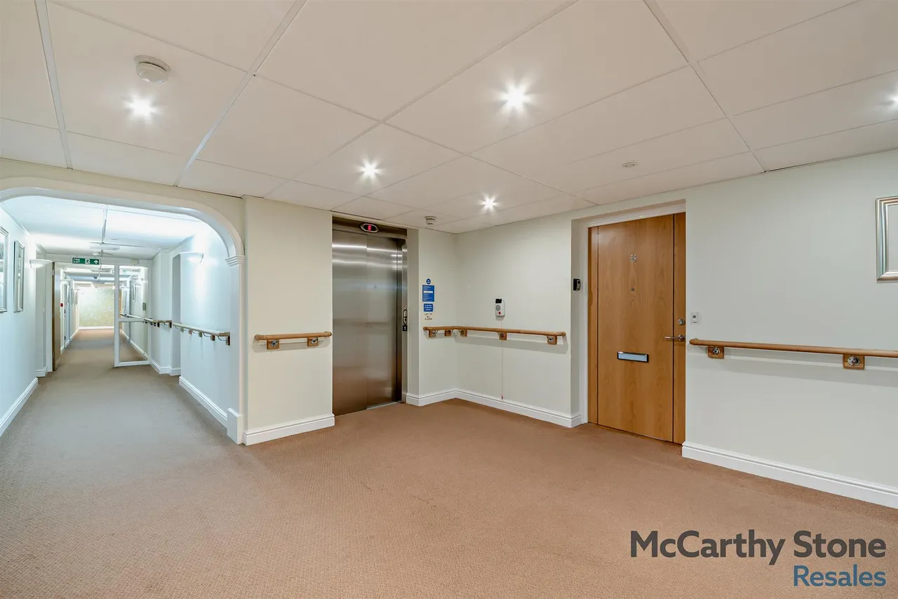 New Road, Basingstoke, RG21, photo 15