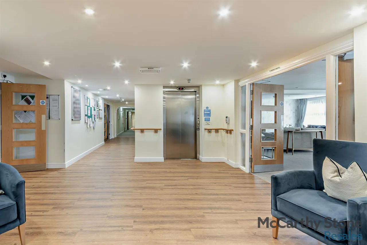 New Road, Basingstoke, RG21, photo 13