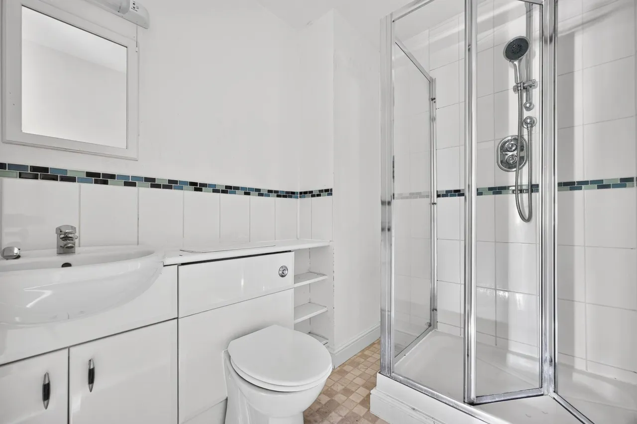 Dorchester Court, Camberley, GU15, photo 13
