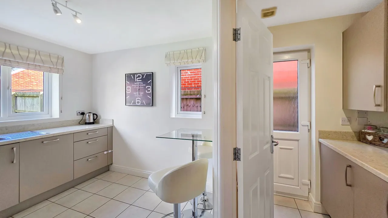 Moss Lane, Walkden, M28, photo 17
