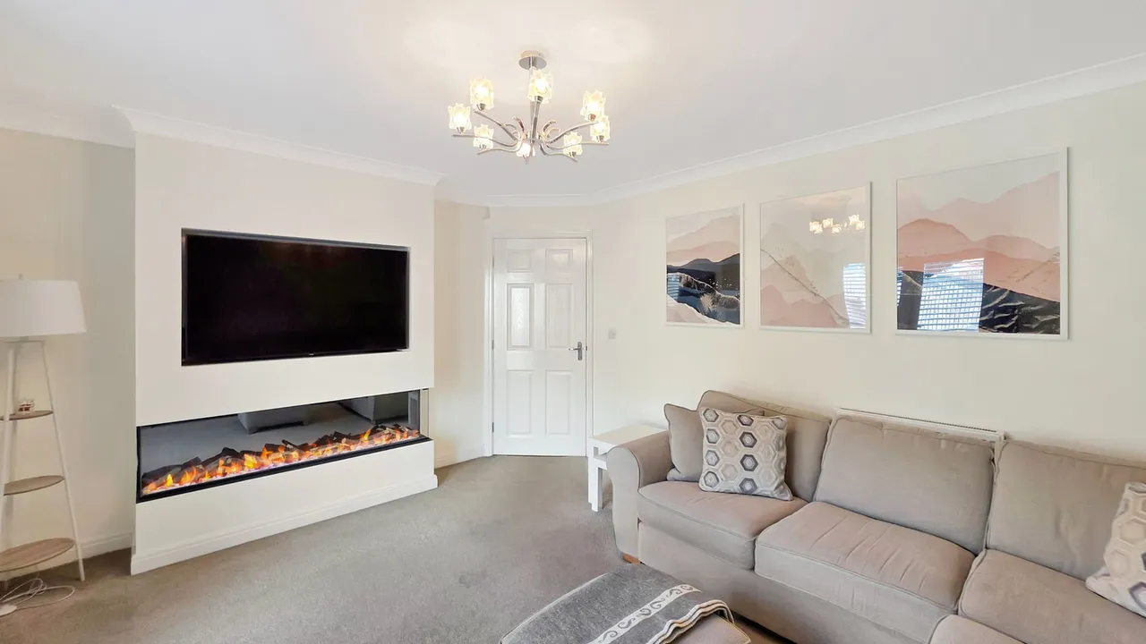 Moss Lane, Walkden, M28, photo 12