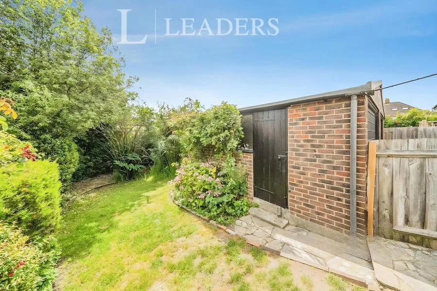 Colville Road, Drayton, PO6, photo 17