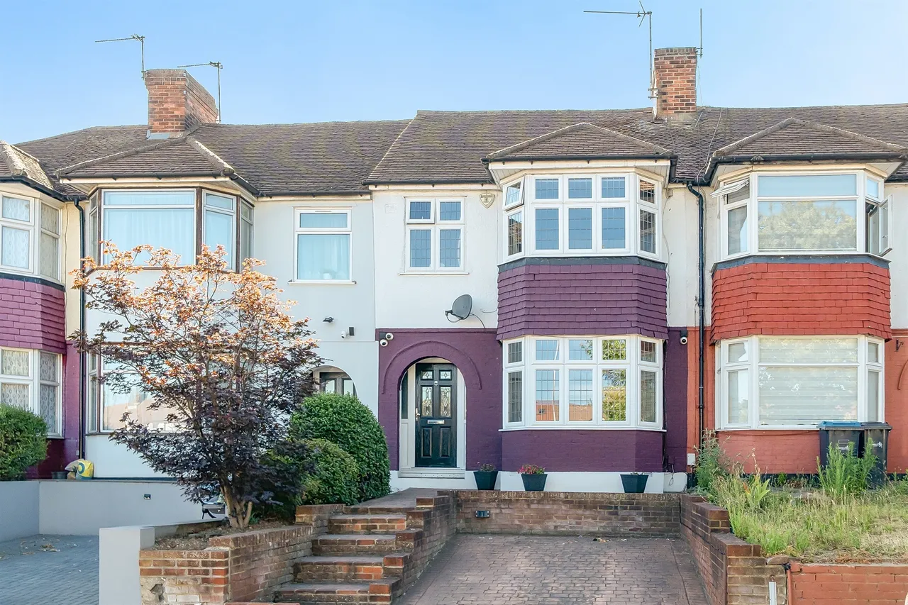 3 bed house for sale, Great Cambridge Road, Enfield, EN1