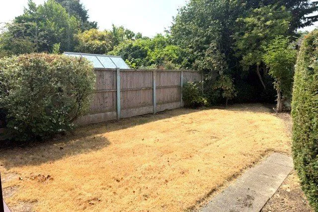 Painswick Road, Great Sutton, CH66, photo 5